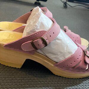 Sven Lilac Nu Buc - Sandal Clogs - Mid Heels, size 10